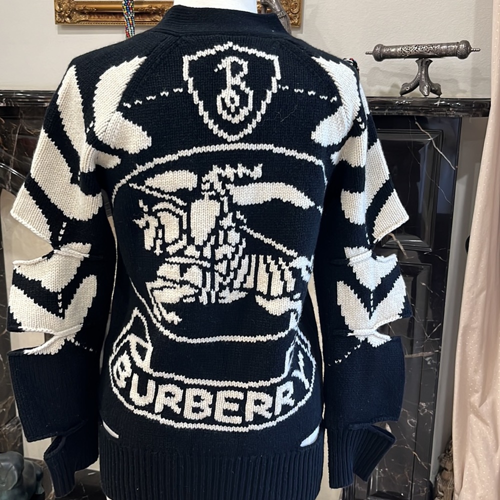 New Burberry Cardigan - Picture 3 of 7